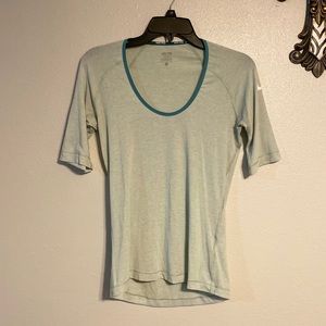 2 for $10 🌷 Bundle and Save!!! Nike shirt